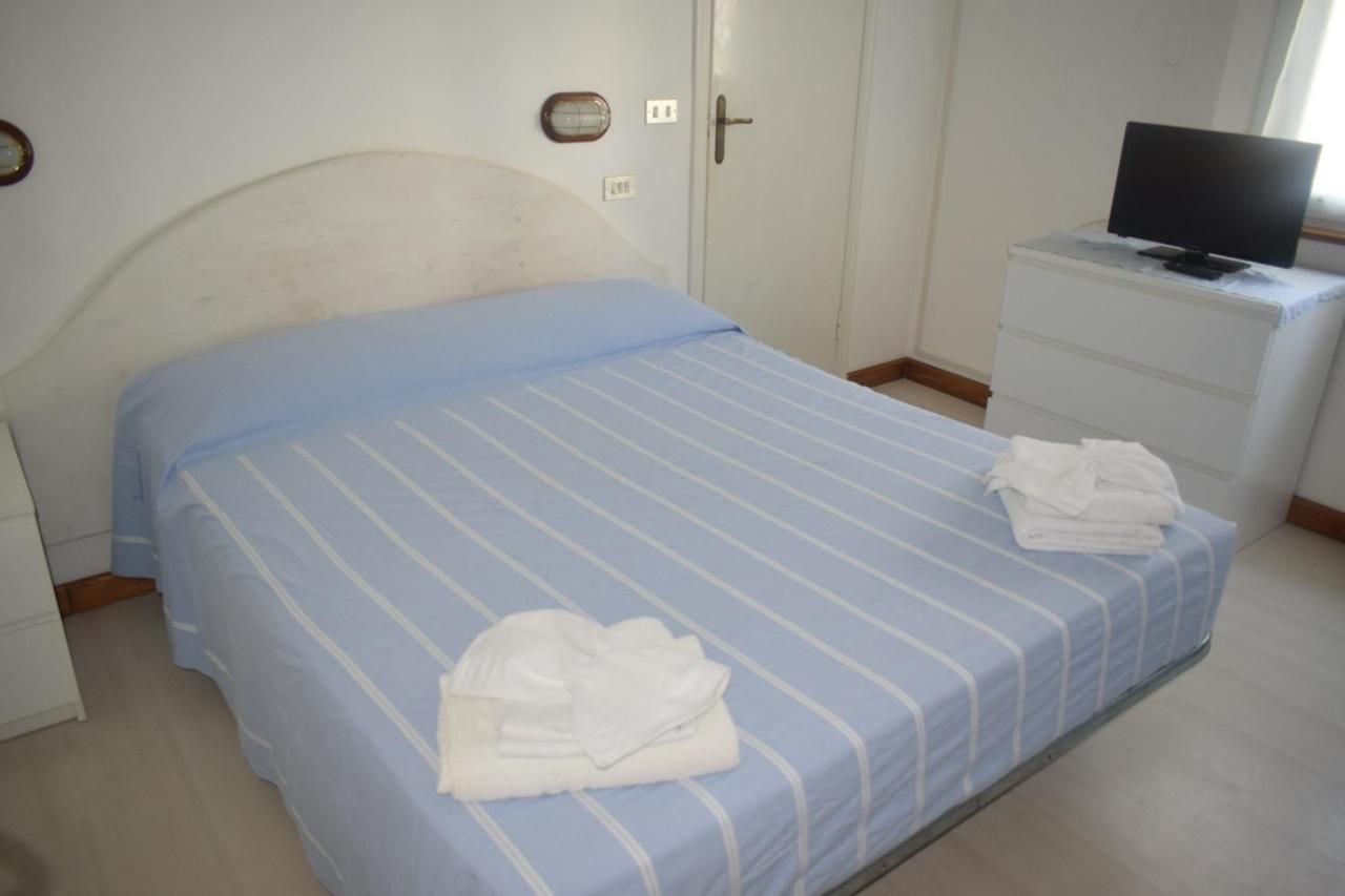 Villa Luana Cervia Exteriör bild
